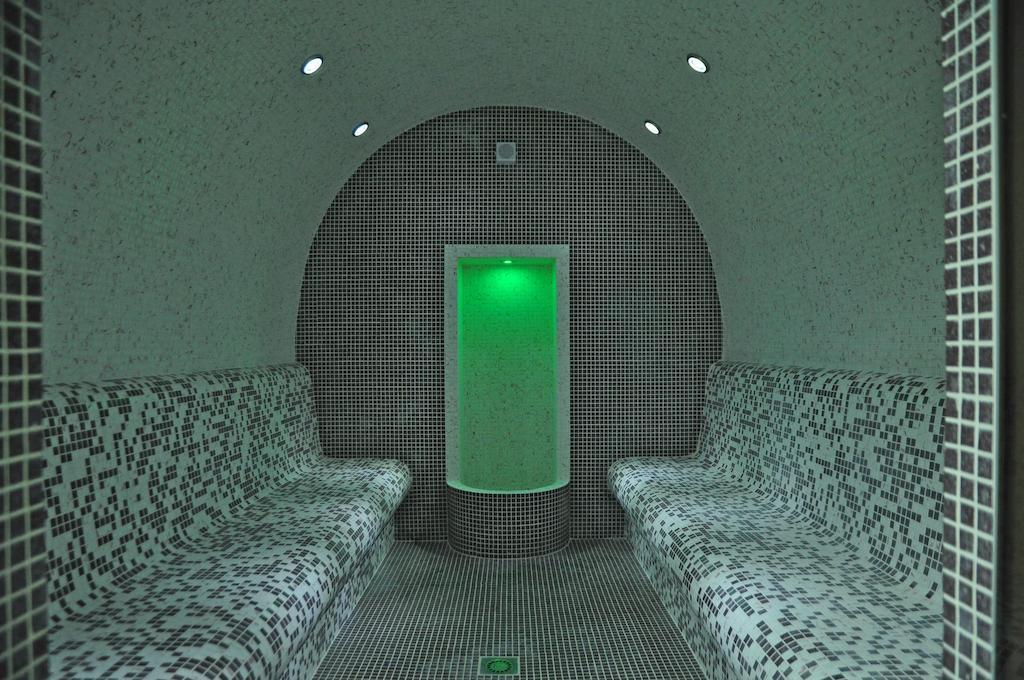 Балнеохотел "Люляци" Vrabtsite Exteriör bild